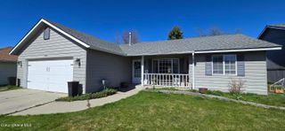 906 E Glacier Peak Dr, Post Falls, ID 83854
