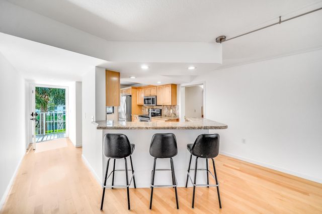 6109 Balboa 302 Circle 302, Boca Raton, FL 33433