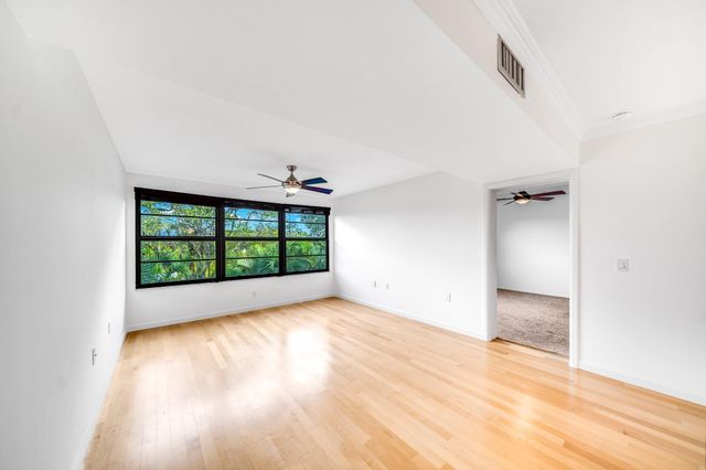 6109 Balboa 302 Circle 302, Boca Raton, FL 33433