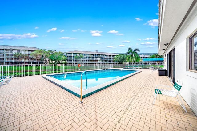 6109 Balboa 302 Circle 302, Boca Raton, FL 33433