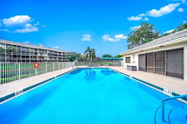 6109 Balboa 302 Circle 302, Boca Raton, FL 33433