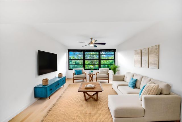 6109 Balboa 302 Circle 302, Boca Raton, FL 33433