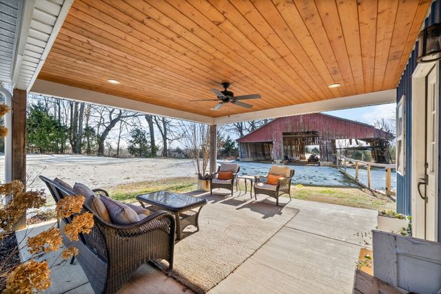 1317 Ewing Albright Rd, Ashland City, TN 37015