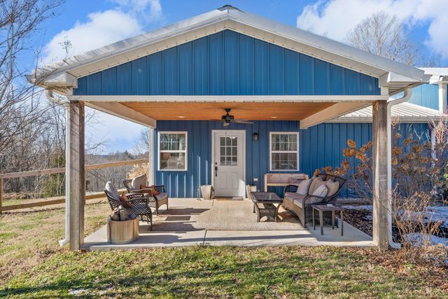 1317 Ewing Albright Rd, Ashland City, TN 37015