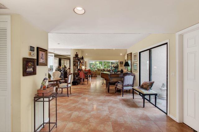 11083 Applegate Lane, Boynton Beach, FL 33437