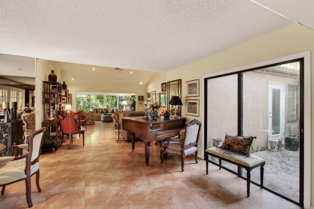 11083 Applegate Lane, Boynton Beach, FL 33437