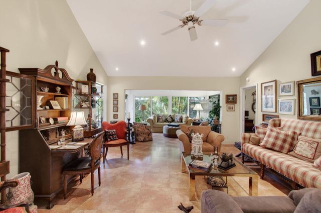 11083 Applegate Lane, Boynton Beach, FL 33437