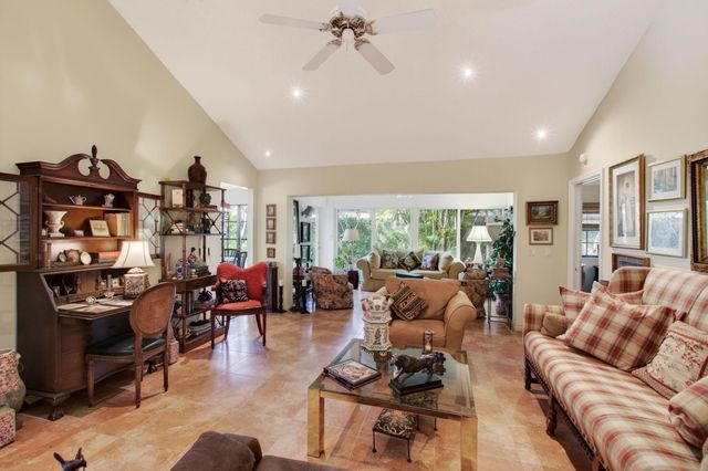 11083 Applegate Lane, Boynton Beach, FL 33437