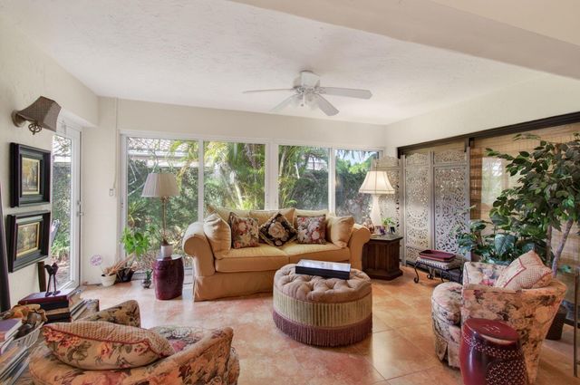 11083 Applegate Lane, Boynton Beach, FL 33437