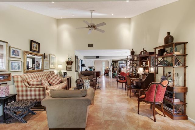 11083 Applegate Lane, Boynton Beach, FL 33437