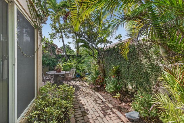 11083 Applegate Lane, Boynton Beach, FL 33437
