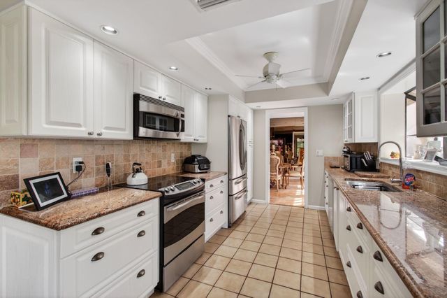 11083 Applegate Lane, Boynton Beach, FL 33437