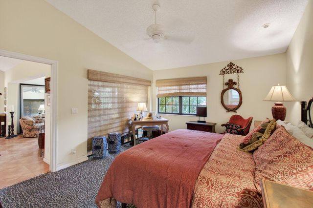 11083 Applegate Lane, Boynton Beach, FL 33437