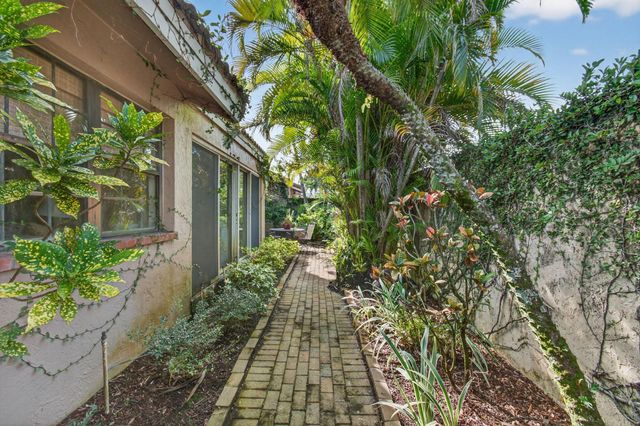 11083 Applegate Lane, Boynton Beach, FL 33437