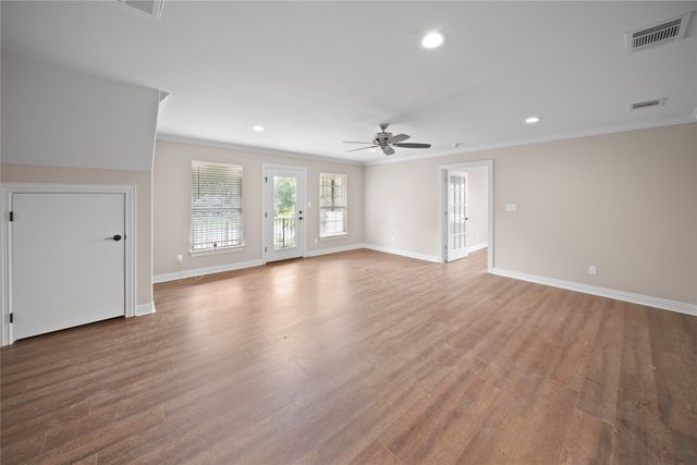 7402 Hollytree Drive, Tyler, TX 75703