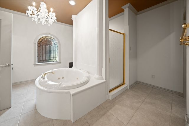 7402 Hollytree Drive, Tyler, TX 75703