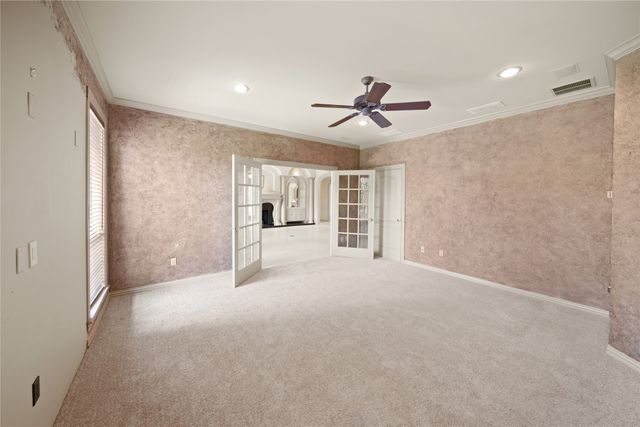 7402 Hollytree Drive, Tyler, TX 75703