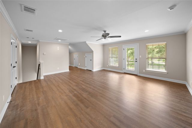 7402 Hollytree Drive, Tyler, TX 75703