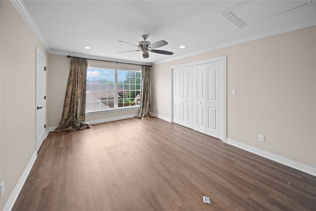 7402 Hollytree Drive, Tyler, TX 75703