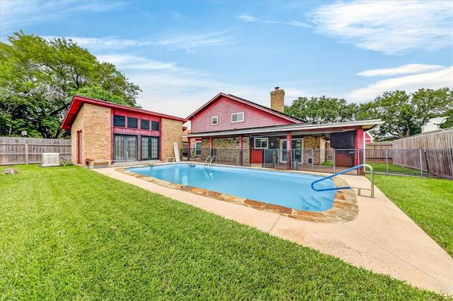5025 Romford Dr, Corpus Christi, TX 78413