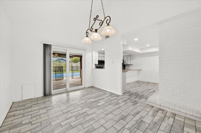 5025 Romford Dr, Corpus Christi, TX 78413