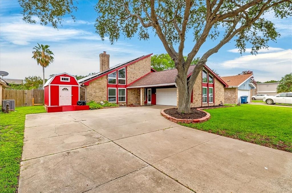 5025 Romford Dr, Corpus Christi, TX 78413