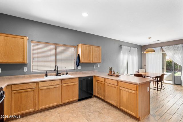 13022 W WINDROSE Drive, El Mirage, AZ 85335