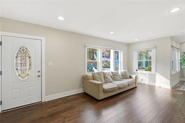 2025 Venetian SW Drive, Atlanta, GA 30311