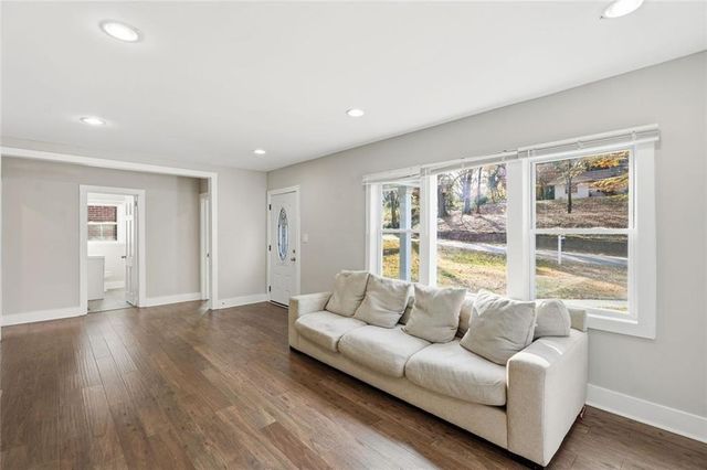 2025 Venetian SW Drive, Atlanta, GA 30311