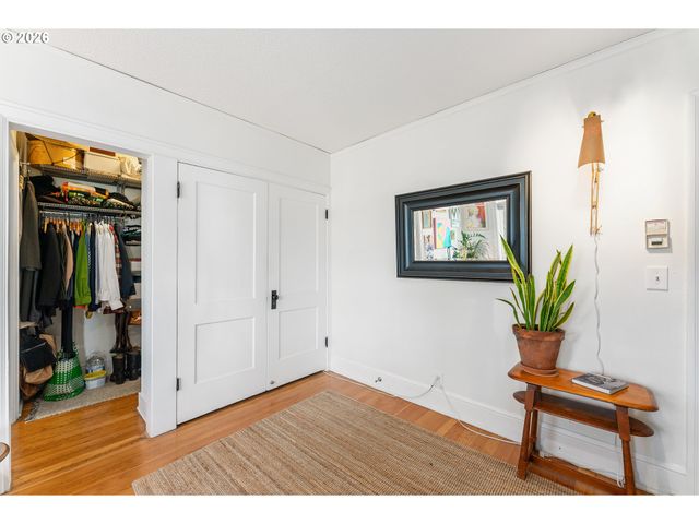 20 Nw 16TH Ave 215, Portland, OR 97209