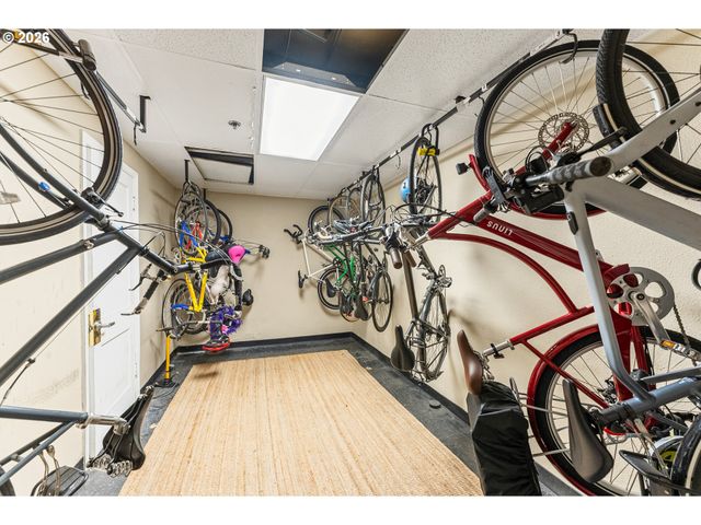 20 Nw 16TH Ave 215, Portland, OR 97209