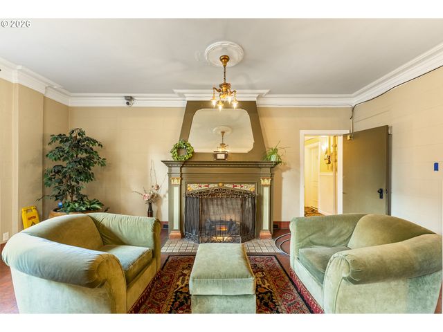 20 Nw 16TH Ave 215, Portland, OR 97209