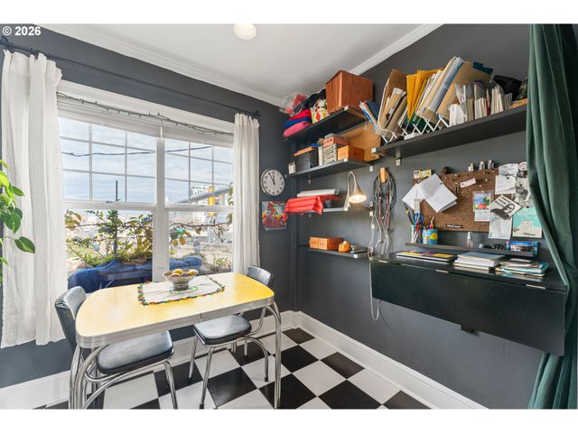 20 Nw 16TH Ave 215, Portland, OR 97209