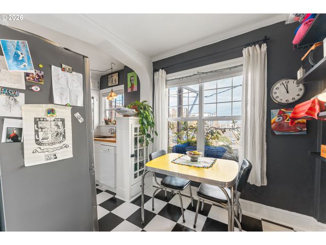 20 Nw 16TH Ave 215, Portland, OR 97209