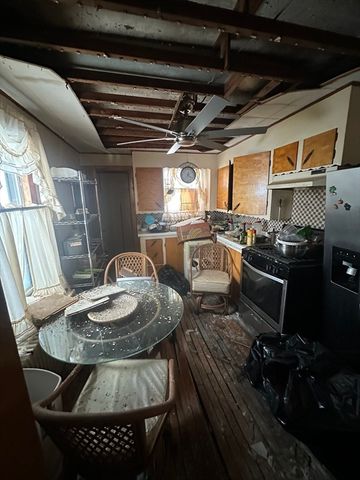 84 Alexander Steet, Boston, MA 02125