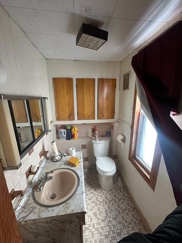 84 Alexander Steet, Boston, MA 02125