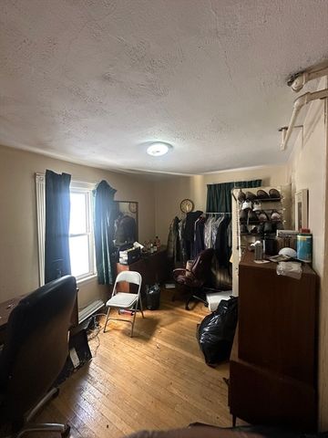 84 Alexander Steet, Boston, MA 02125