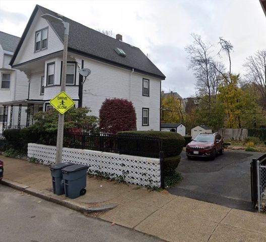 84 Alexander Steet, Boston, MA 02125