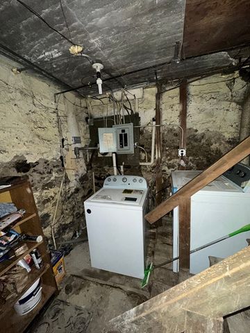 84 Alexander Steet, Boston, MA 02125