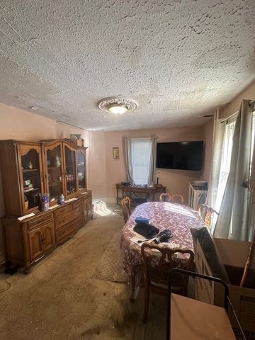 84 Alexander Steet, Boston, MA 02125