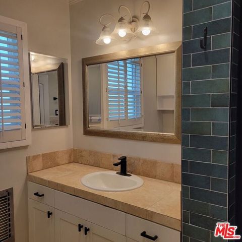 2781 N Bellflower Boulevard, Long Beach, CA 90815