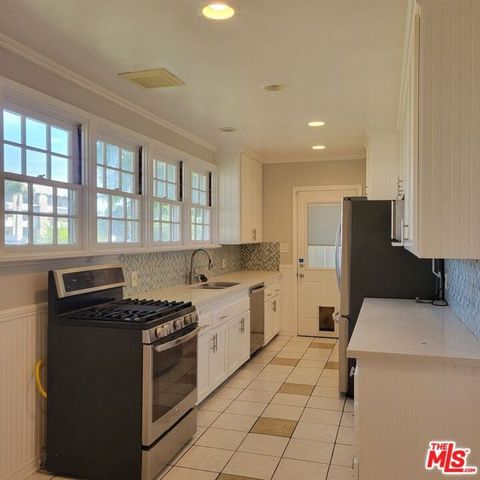 2781 N Bellflower Boulevard, Long Beach, CA 90815