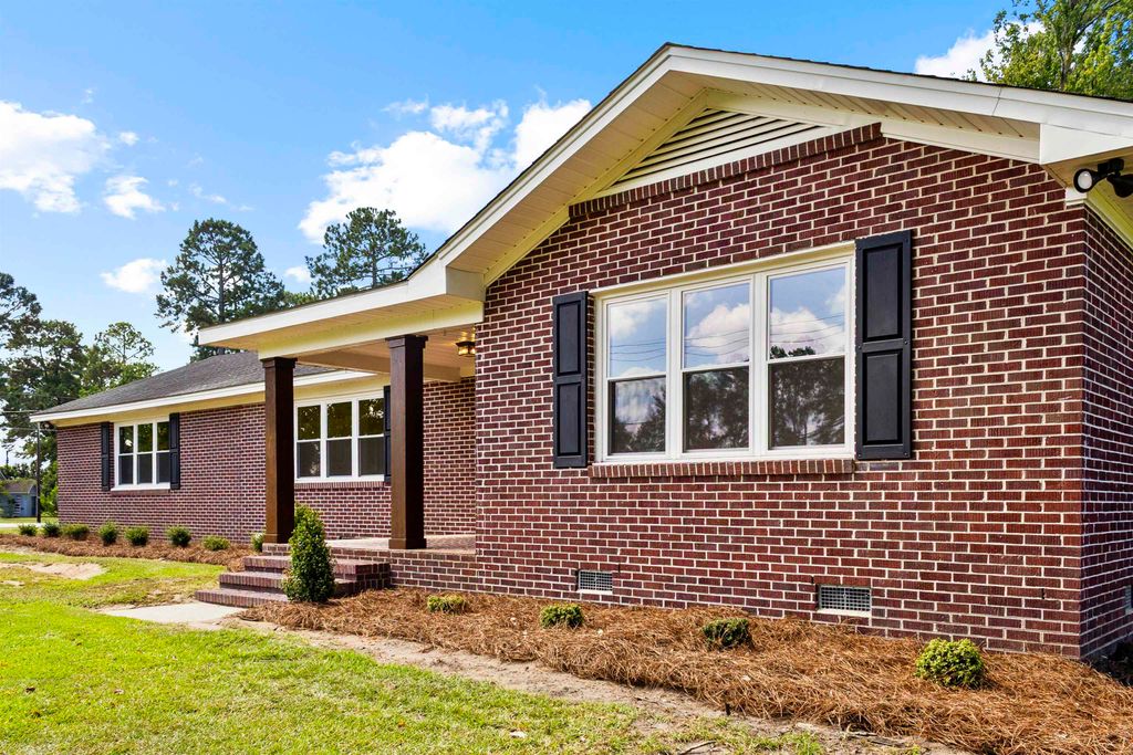 1121 Old Corner Rd., Marion, SC 29571 — exterior