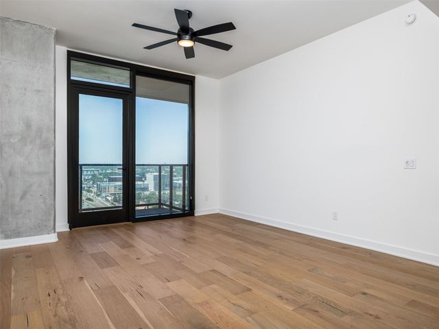 84 East Ave 2003, Austin, TX 78701