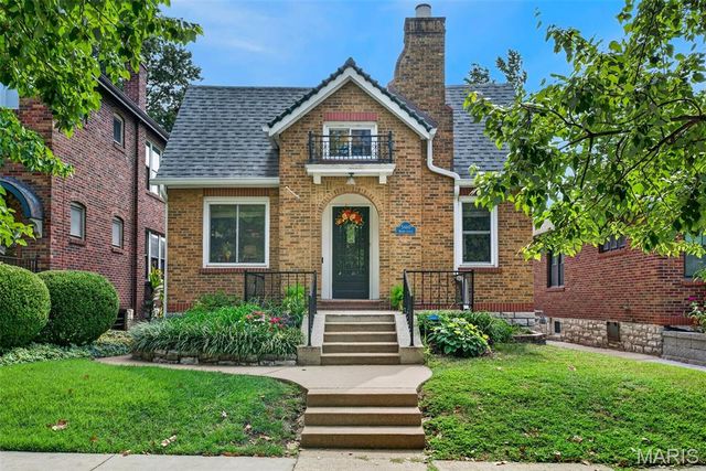 5460 Rhodes Avenue, St Louis, MO 63109