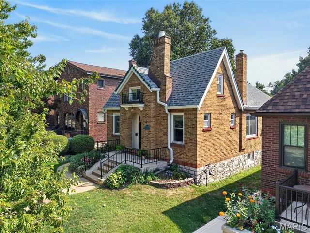5460 Rhodes Avenue, St Louis, MO 63109