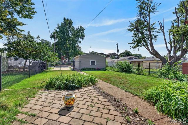 5460 Rhodes Avenue, St Louis, MO 63109