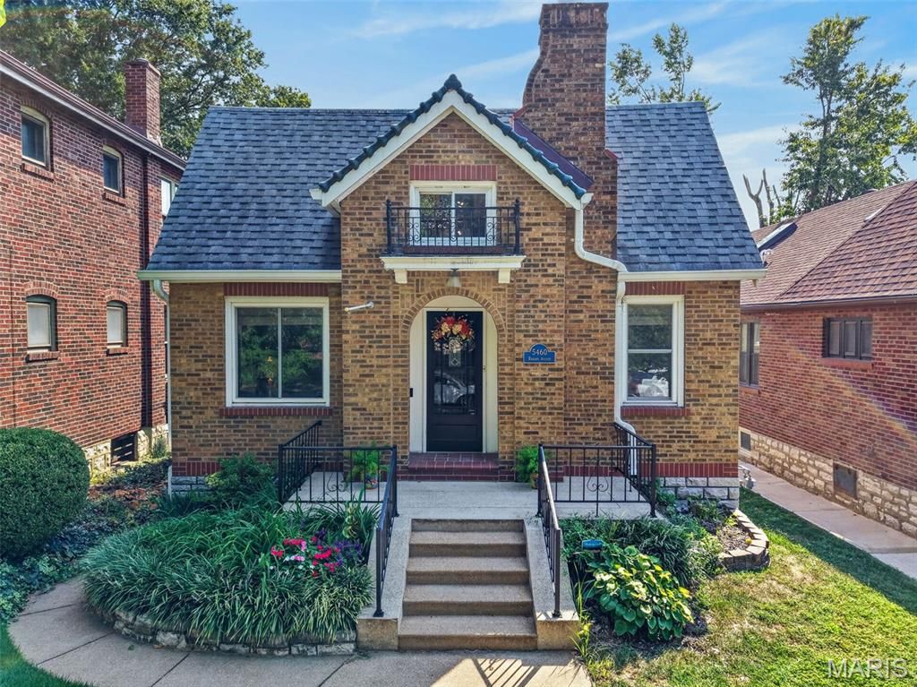 5460 Rhodes Avenue, St Louis, MO 63109