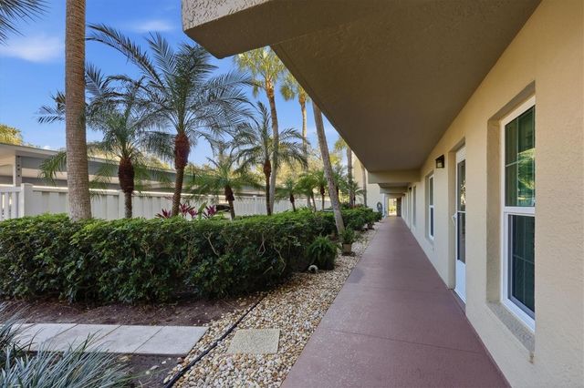 813 WEXFORD BOULEVARD 813, Venice, FL 34293