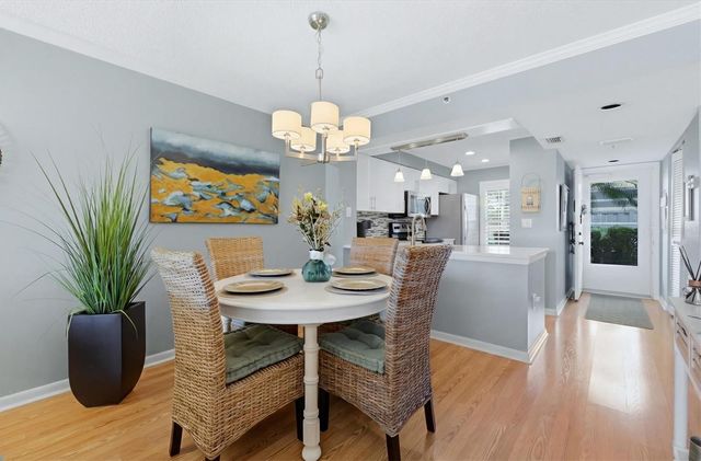 813 WEXFORD BOULEVARD 813, Venice, FL 34293